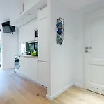 Kopernika8 Miro Apartment With Balcony And Ac